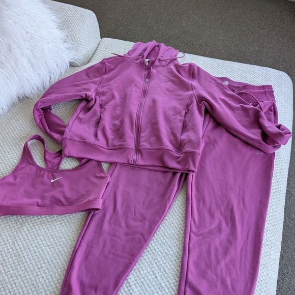 Nike Fuchsia Full-Zip Hoodie - Picture 4 of 4